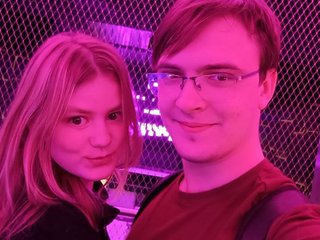 Еротски видео цхат Emma_Peter