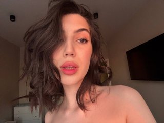 Еротски видео цхат LolaTeaseX