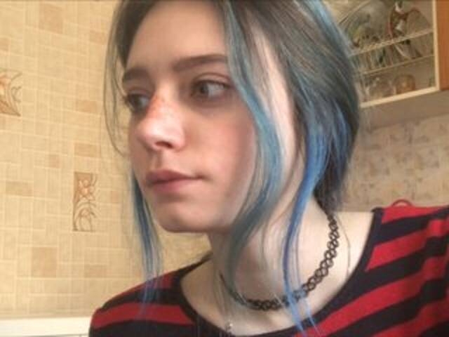 Емитовање снимка екрана LoliCry