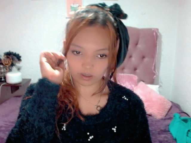 Емитовање снимка екрана loren44tits