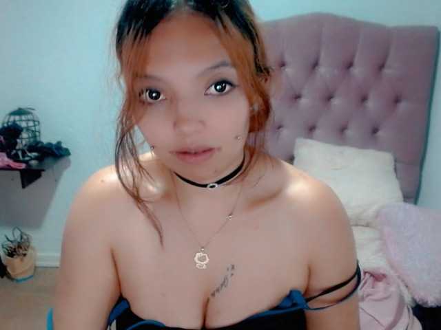 Емитовање снимка екрана loren44tits