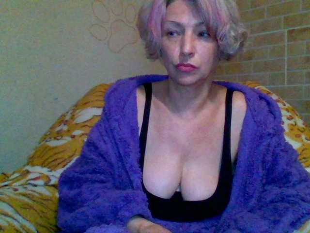 Емитовање снимка екрана Lorie-Carrie