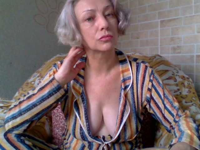 Емитовање снимка екрана Lorie-Carrie