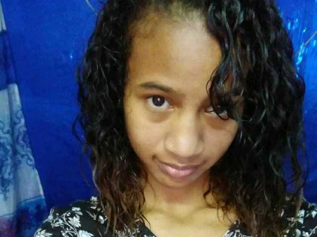 Слика профила Louane-1