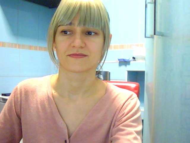 Емитовање снимка екрана LovelyBlond