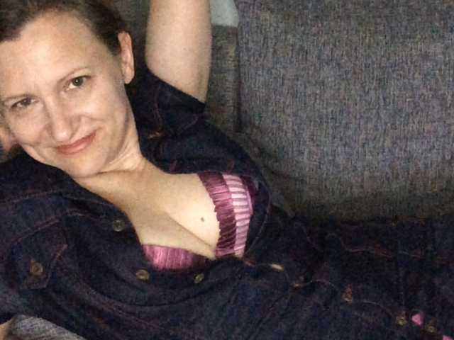Емитовање снимка екрана LoveSuperGerl