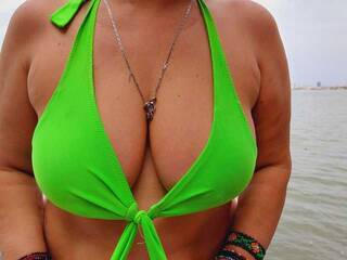 Еротски видео цхат LoveTinaa56