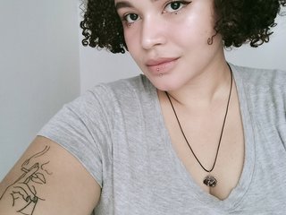 Еротски видео цхат Lucia-Stone71