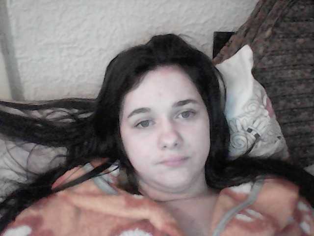 Емитовање снимка екрана LucyAnDay