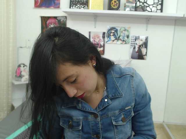 Емитовање снимка екрана LUISAHOLMES