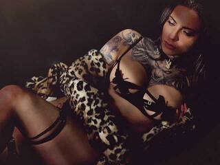 Еротски видео цхат LullaeEscobar