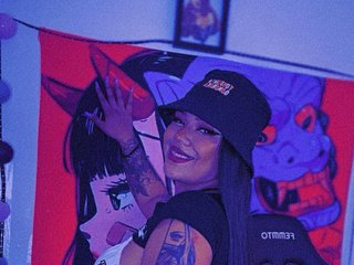 Еротски видео цхат LUNA-BLAZE12