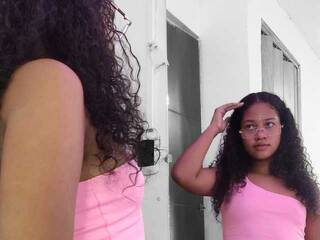 Еротски видео цхат Luna-horny-1