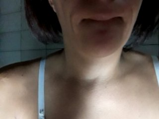 Емитовање снимка екрана lunalamourg