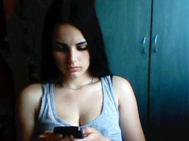 Емитовање снимка екрана LusiaSweet