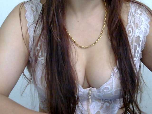 Емитовање снимка екрана lustybebo
