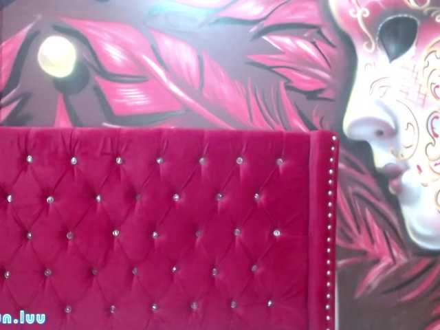 Емитовање снимка екрана LuuBrown