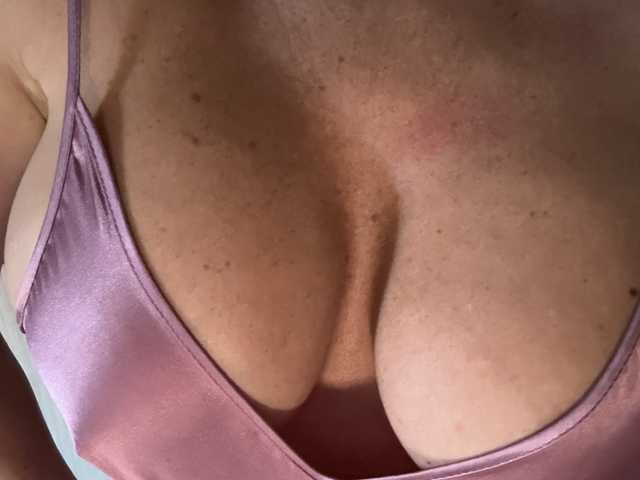Слика профила Luxxxbabe2221