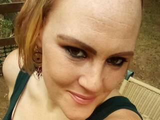 Еротски видео цхат Lynnlee