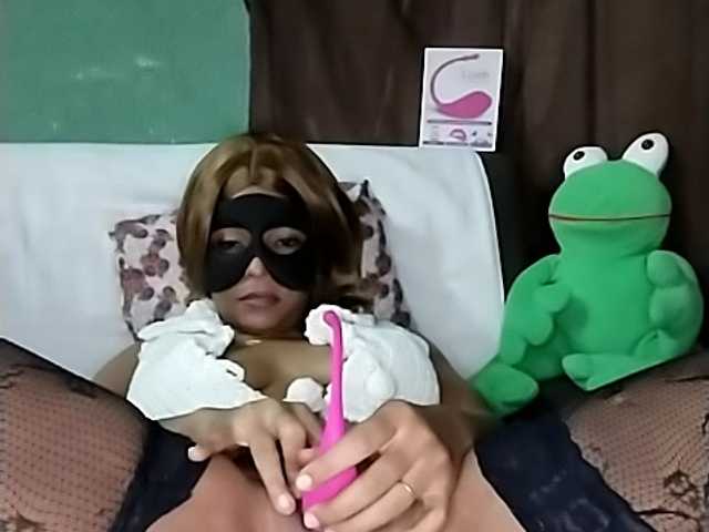 Емитовање снимка екрана M0RENINHA