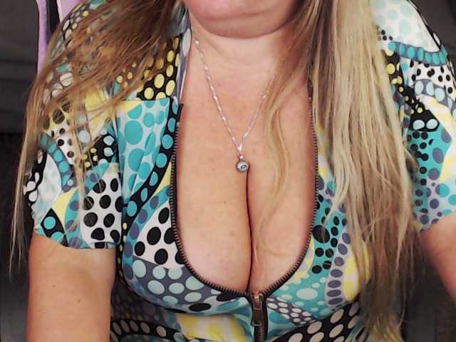 Емитовање снимка екрана MadameLeona