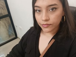 Еротски видео цхат MaddieEvans