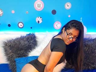 Еротски видео цхат MaddieScott