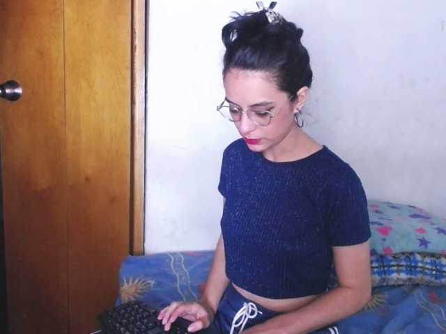 Емитовање снимка екрана Madelyne