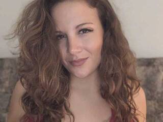 Еротски видео цхат MadisonCarter