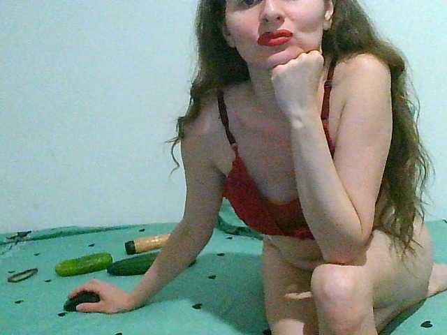 Фотографије MagalitaAx go pvt ! i not like free chat!!! all for u in show!! cucumbers will play too