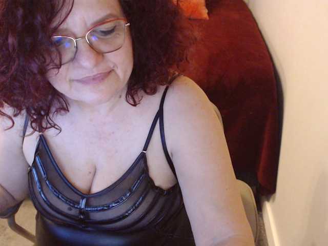 Фотографије maggiemilff68 #mistress #mommy #roleplay #squirt #cei #joi #sph - every flash 50 tok - masturbate and multisquirt 450- one tip