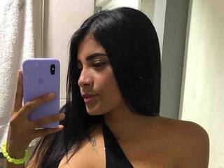 Еротски видео цхат MagucitaHot