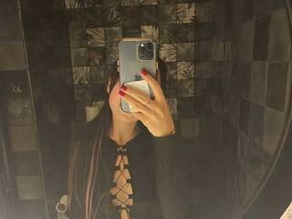 Еротски видео цхат MaJIeHbKa91