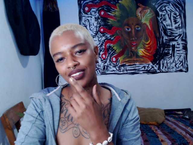 Емитовање снимка екрана MalaikaLorhan