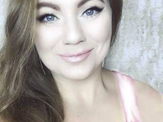 Еротски видео цхат MalennaLee