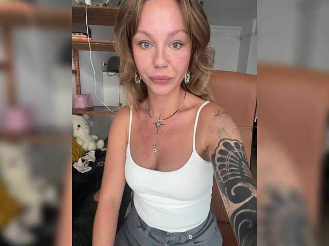 Емитовање снимка екрана MalunaMoon