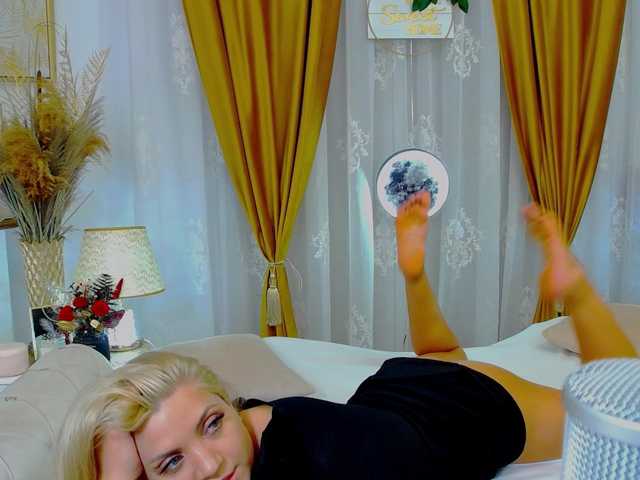 Фотографије Malvvina Bonjour Hello! :*:* Lovense starts from 10!