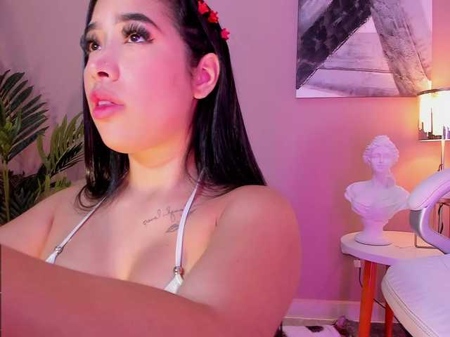 Фотографије ManuelaFranco Your tongue will make me have a delicious vibe⭐ Fuckme at goal @remain ♥ @PVT Open ♥
