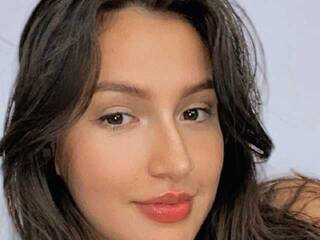 Еротски видео цхат Marce-Queen