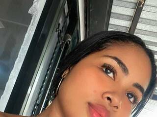 Еротски видео цхат MargotNeal