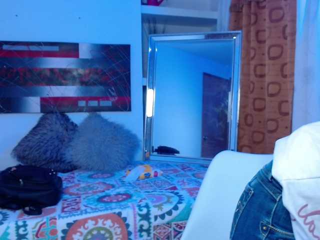 Фотографије marianesantos Hello Guys Welcome To My Room Enjoy The Show And Complete My Goal Stripers: 20tk Full Naked: 120tk Fingers In Pussy: 150tk Show Ass + Show Pussy 200tk Cum, Squirt , Anal, Toys 800tk