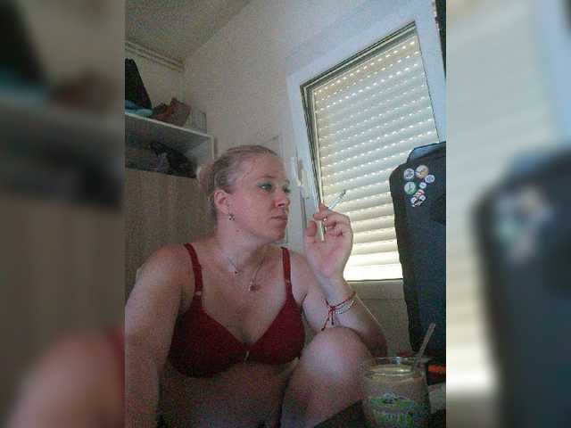 Емитовање снимка екрана lorenarubia