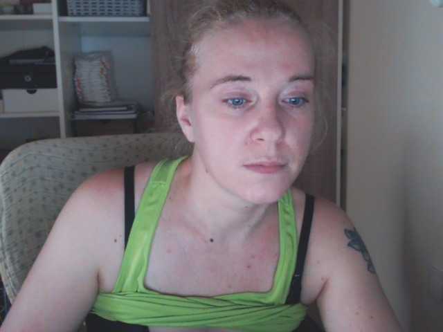 Емитовање снимка екрана lorenarubia