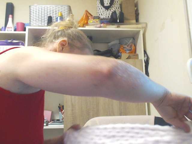 Емитовање снимка екрана lorenarubia