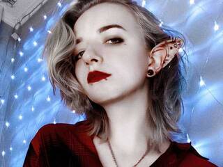 Еротски видео цхат marry-m-e