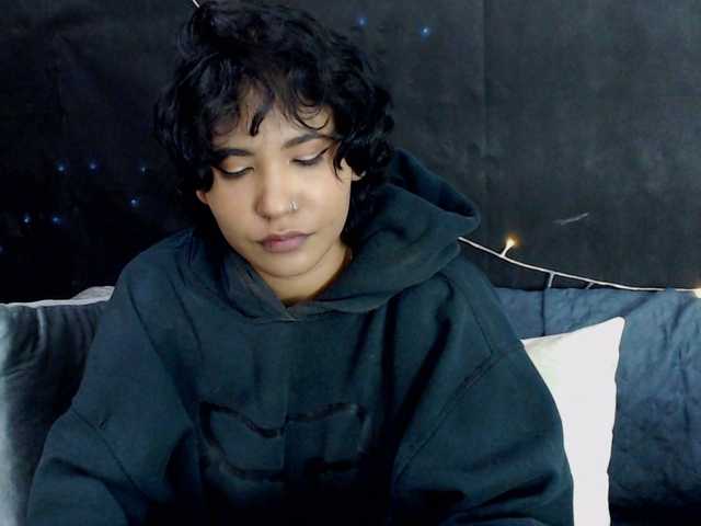 Емитовање снимка екрана MaryRouss