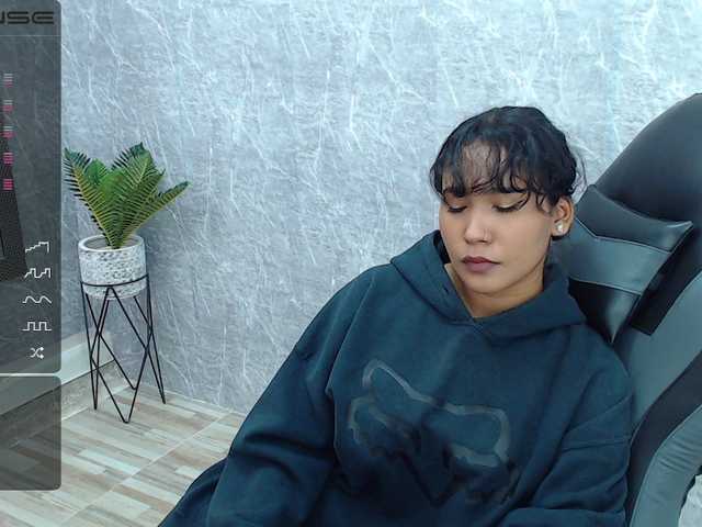 Емитовање снимка екрана MaryRouss