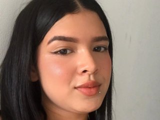 Еротски видео цхат MavisKiut