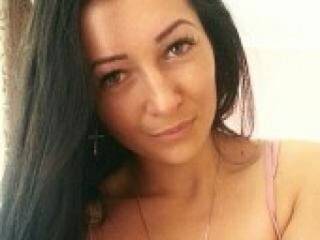 Еротски видео цхат mayaxxxx