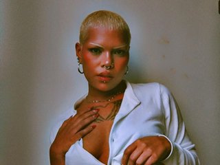 Еротски видео цхат Maze-silver-star